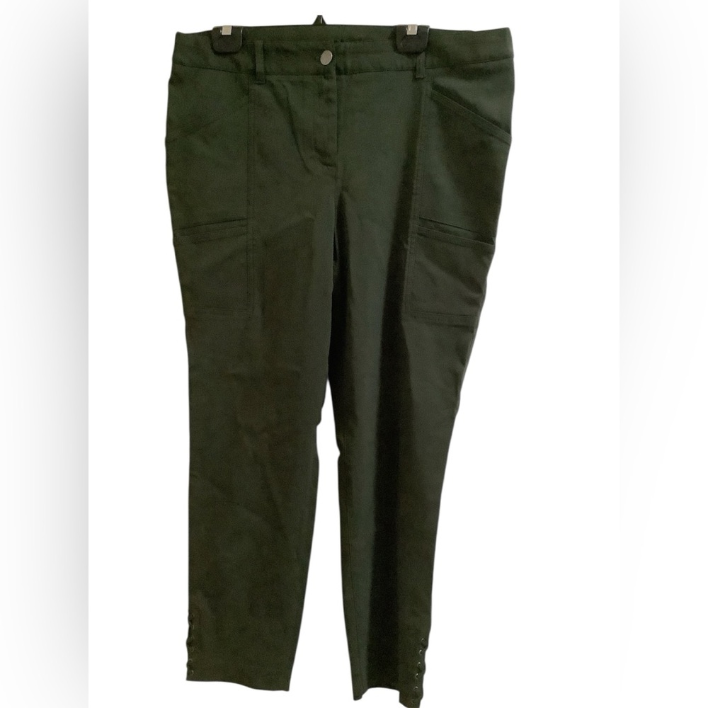 Style & Co. Dark Green Straight Leg Pants (EUC) W19”Inseam 26”
